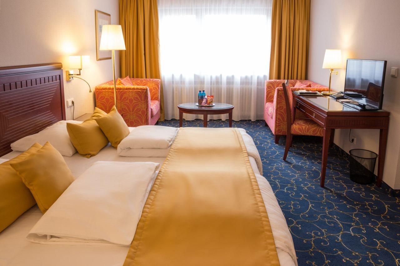 Hotel Brunnenhof Ханау-на-Майне Экстерьер фото