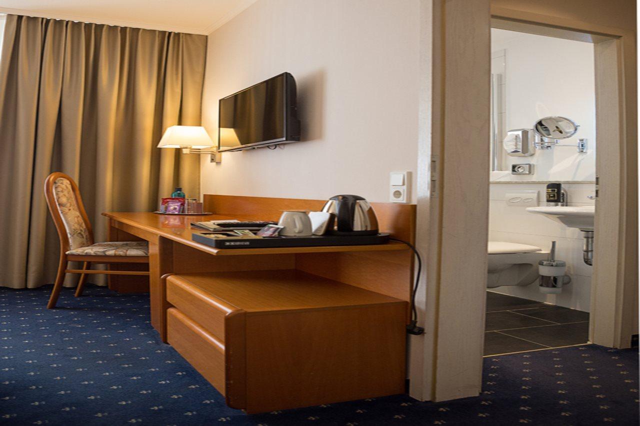 Hotel Brunnenhof Ханау-на-Майне Экстерьер фото